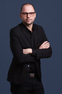 profielfoto LinkedIn donkere achtergrond